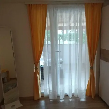 Apartman Laura Póla